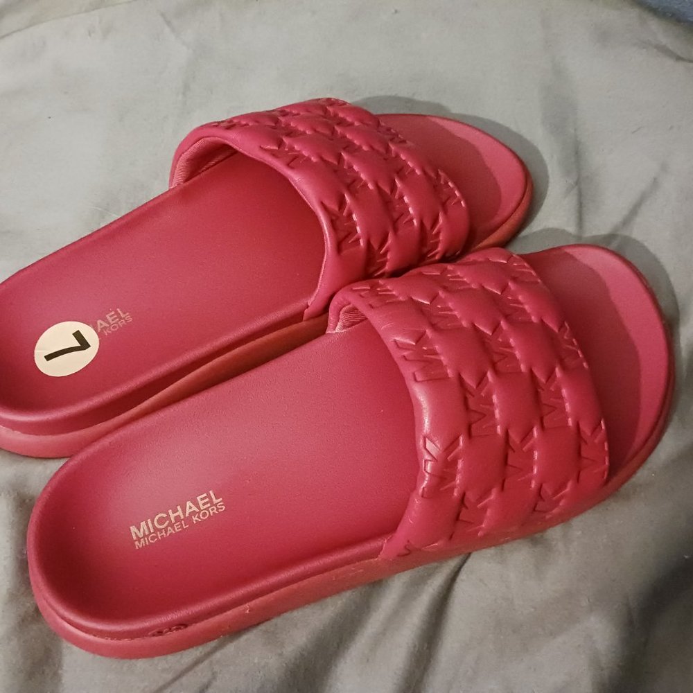 NEW!! Michael Kors Slides Sz 7 - Picture 5 of 8